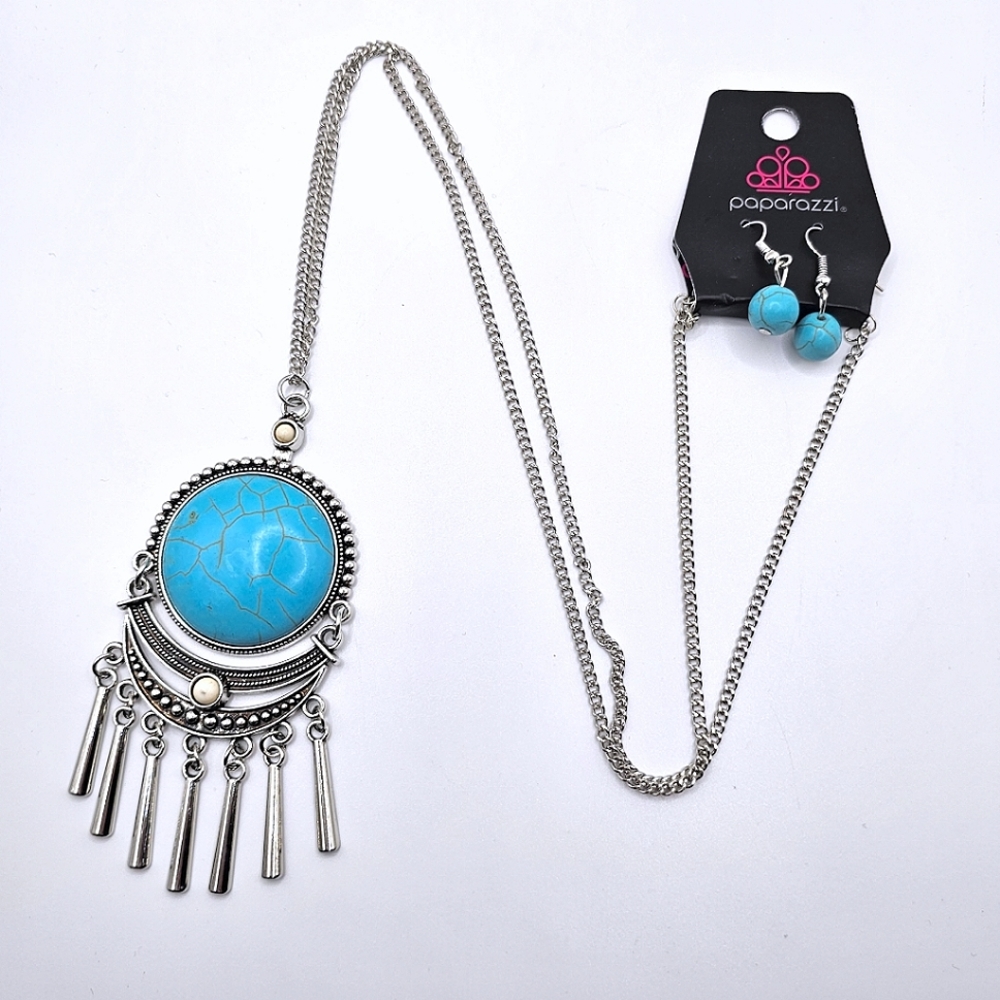 Rural Rustler Turquoise Stone Long Necklace & Earrings Combo Costume Jewelry